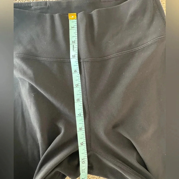 Lululemon Women’s Align Joggers - Picture 5 of 7
